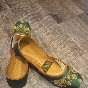 Hand Made Embroidery Shoe